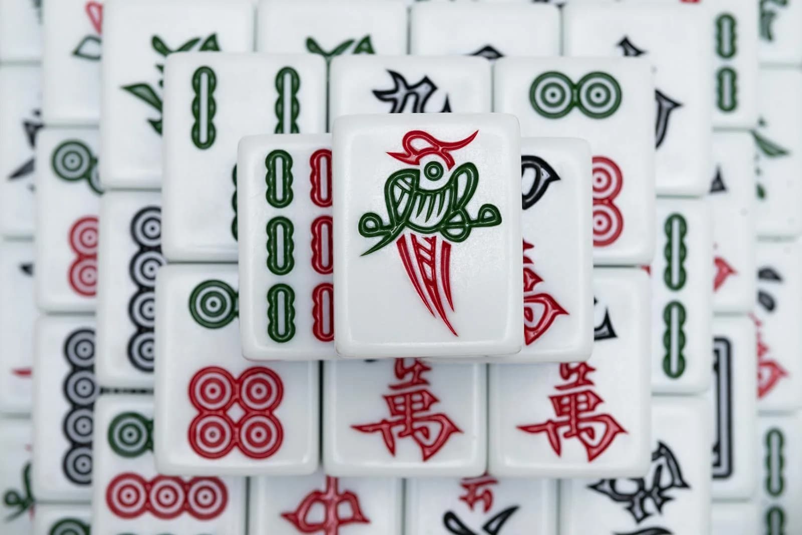 Mahjong Ways 2 (PG Soft) at HOYY — 100,000× ceiling, golden tile cascade thrill PH players keep chasing