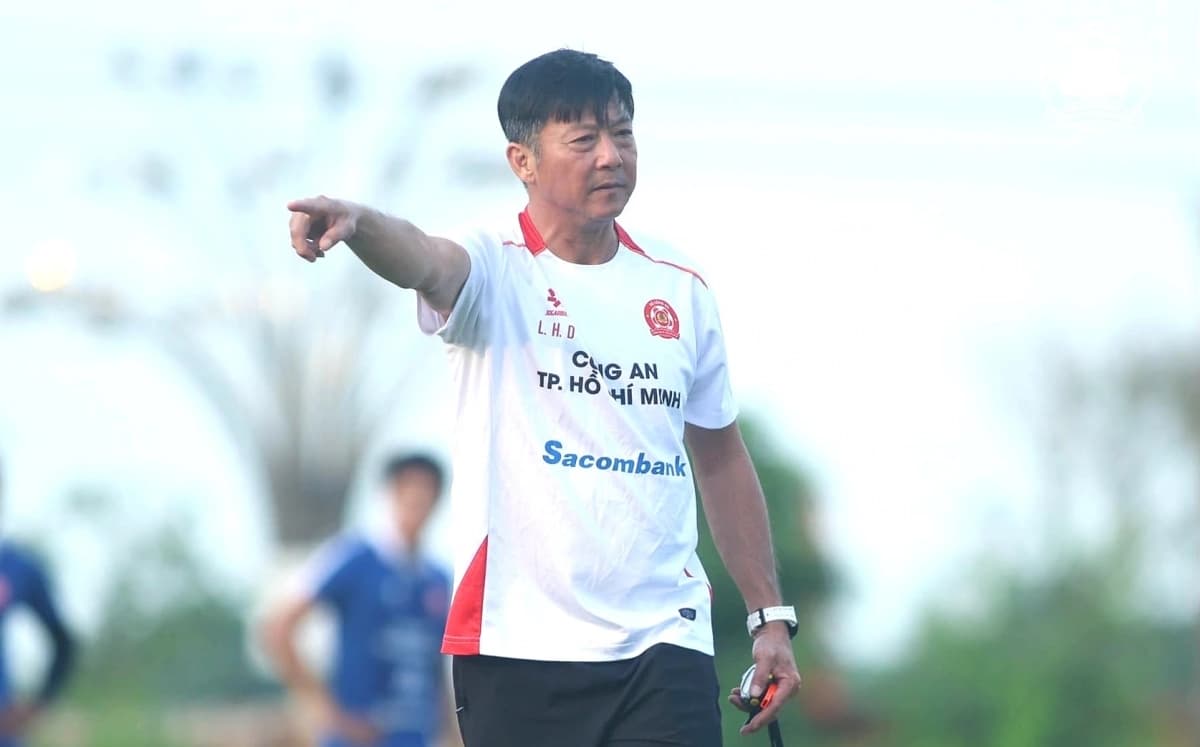 HLV Lê Huỳnh Đức rời CA TP.HCM: vỉa hè quận 5 chấm 5 lý do và câu hỏi 'V-League đời HLV sao ngắn vậy?'