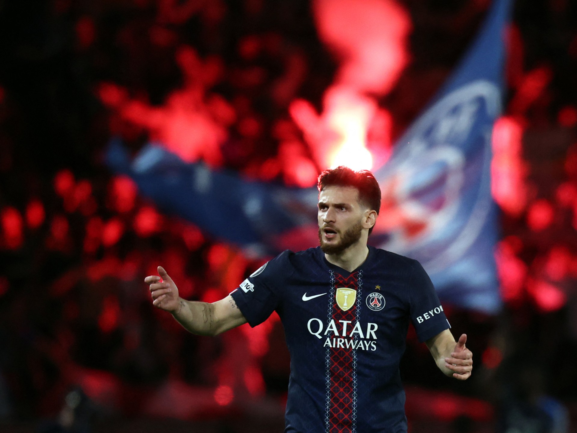 Hai tran ban ket Champions League luot ve 6/5 song song