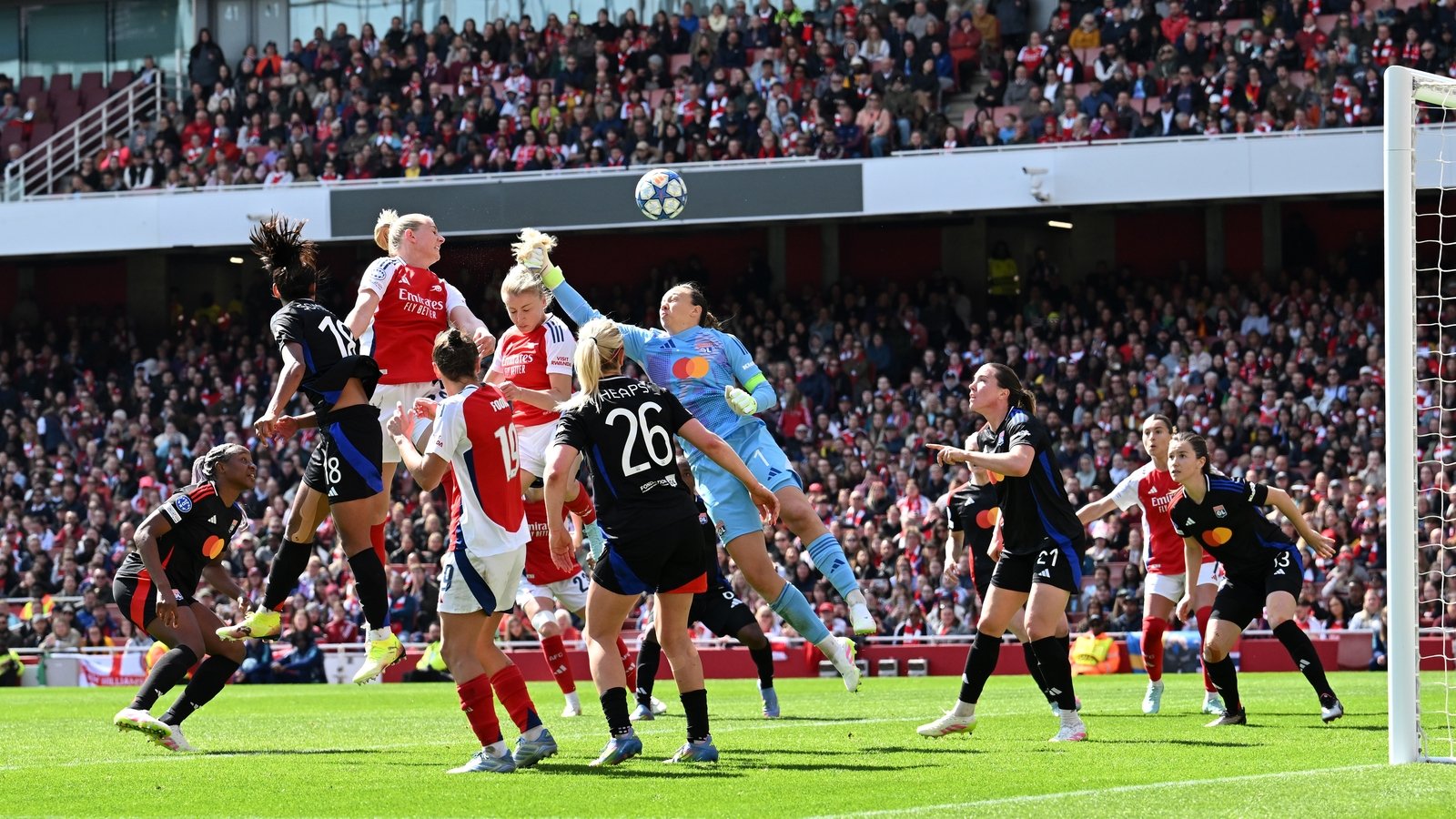 Arsenal Women vs OL Lyonnes bán kết Champions League nữ 2025-26
