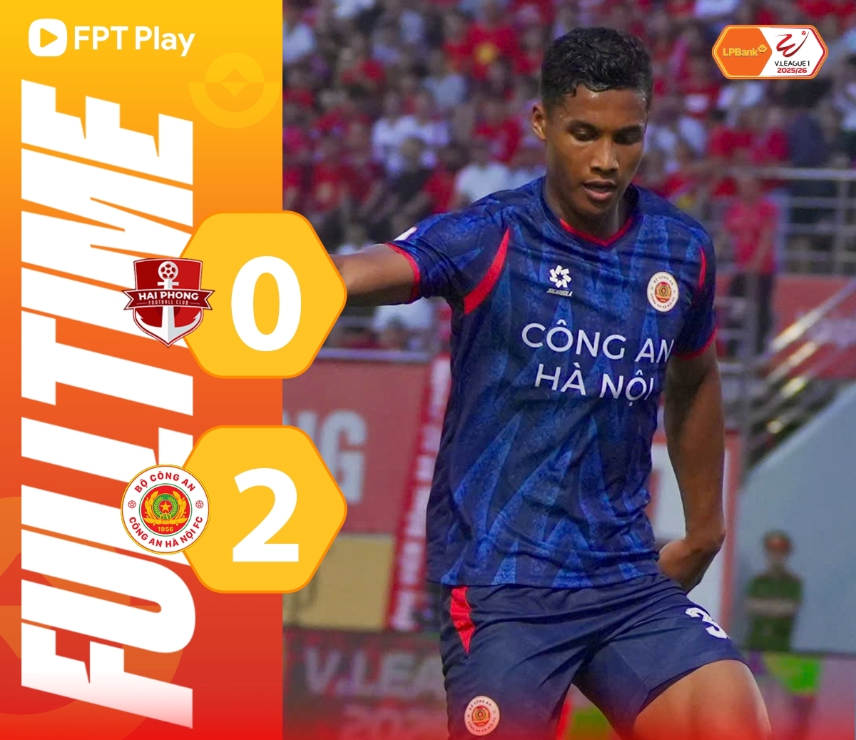 Đình Bắc CAHN ăn mừng bàn thắng vào lưới Hải Phòng tại sân Lạch Tray vòng 21 V-League 2025/2026