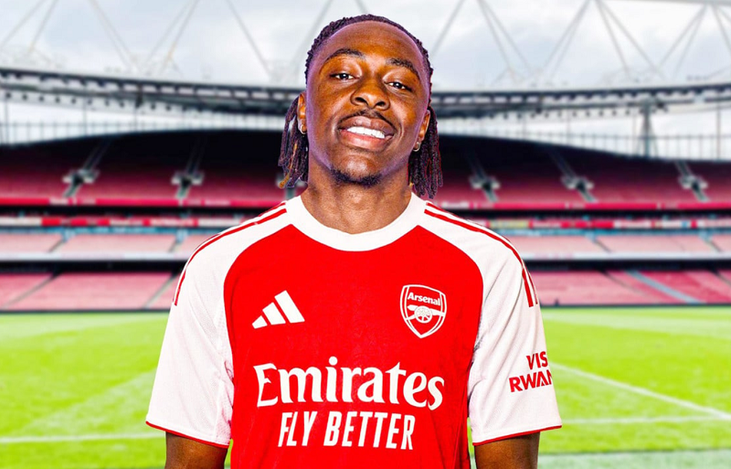 Bukayo Saka: Tru cot cua Arsenal va tuong lai ruc ro phia truoc